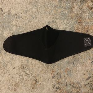Black neoprene face mask